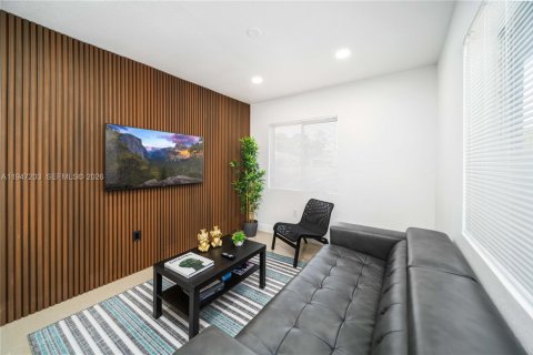 Immobilier commercial à vendre à Miami, Floride: 147.53 m2 № 2004610 - photo 15