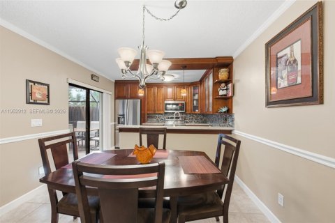 Townhouse in Davie, Florida 3 bedrooms, 153.66 sq.m. № 2026582 - photo 6