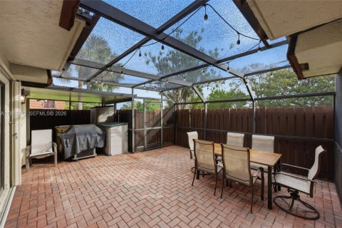 Townhouse in Davie, Florida 3 bedrooms, 153.66 sq.m. № 2026582 - photo 30