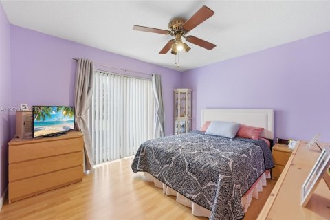 Townhouse in Davie, Florida 3 bedrooms, 153.66 sq.m. № 2026582 - photo 20