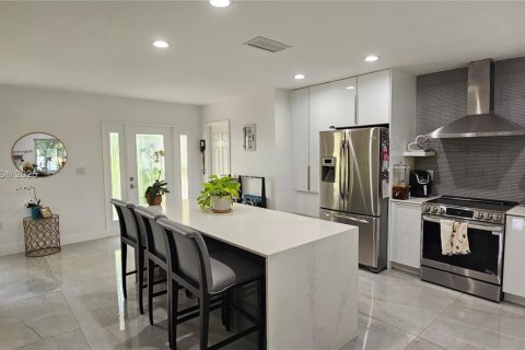 Casa en venta en Davie, Florida, 4 dormitorios, 216.09 m2 № 1889961 - foto 11