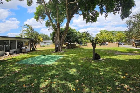 Casa en venta en Davie, Florida, 4 dormitorios, 216.09 m2 № 1889961 - foto 6