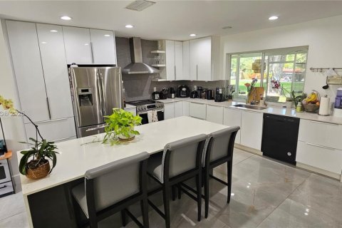 Casa en venta en Davie, Florida, 4 dormitorios, 216.09 m2 № 1889961 - foto 9