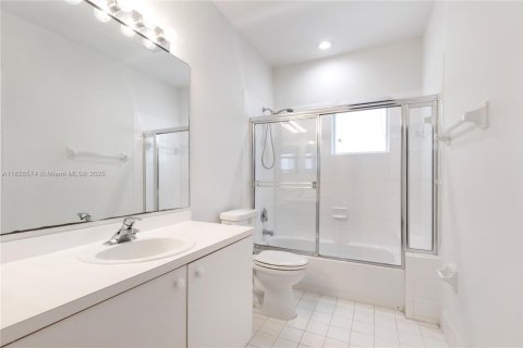 Casa en venta en Coral Springs, Florida, 3 dormitorios, 171.5 m2 № 1801072 - foto 23