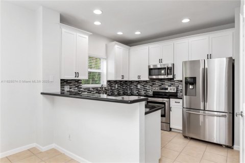 Casa en venta en Coral Springs, Florida, 3 dormitorios, 171.5 m2 № 1801072 - foto 14
