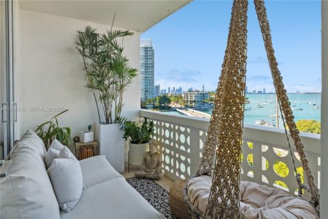 Condominio en venta en Miami Beach, Florida, 1 dormitorio, 70.33 m2 № 2003626 - foto 5