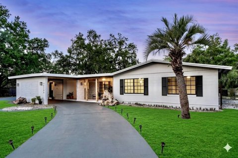 Villa ou maison à vendre à Fruitland Park, Floride: 3 chambres, 184.6 m2 № 2148500 - photo 6