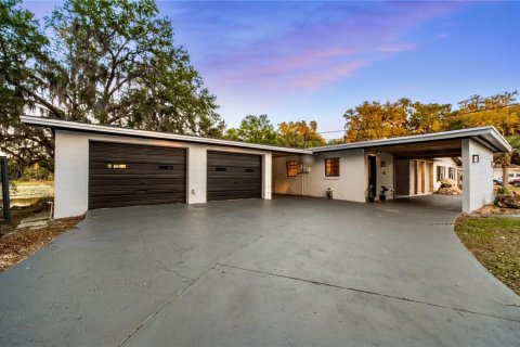 Villa ou maison à vendre à Fruitland Park, Floride: 3 chambres, 184.6 m2 № 2148500 - photo 7