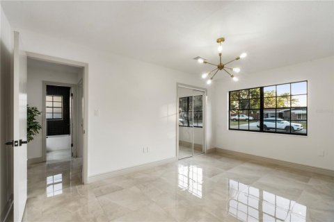 Villa ou maison à vendre à Fruitland Park, Floride: 3 chambres, 184.6 m2 № 2148500 - photo 19
