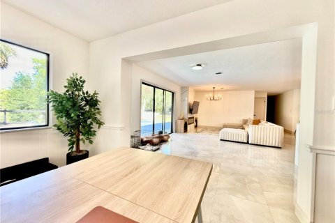 Villa ou maison à vendre à Fruitland Park, Floride: 3 chambres, 184.6 m2 № 2148500 - photo 28