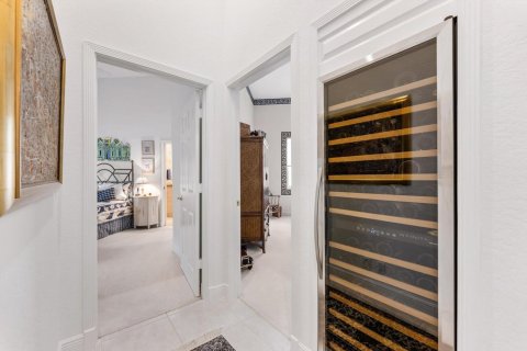 House in Boca Raton, Florida 3 bedrooms, 286.7 sq.m. № 2188448 - photo 28