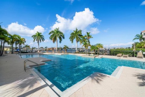 Copropriété à vendre à Apollo Beach, Floride: 4 chambres, 201.97 m2 № 2142361 - photo 30