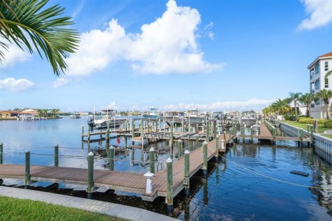 Copropriété à vendre à Apollo Beach, Floride: 4 chambres, 201.97 m2 № 2142361 - photo 2