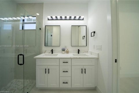 Купить виллу или дом в Лихай-Эйкерс, Флорида 4 спальни, 179.02м2, № 2051375 - фото 16