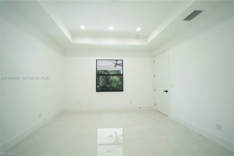 Купить виллу или дом в Лихай-Эйкерс, Флорида 4 спальни, 179.02м2, № 2051375 - фото 18