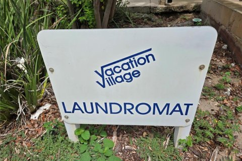 Condo in Clermont, Florida, 2 bedrooms № 2226312 - photo 27