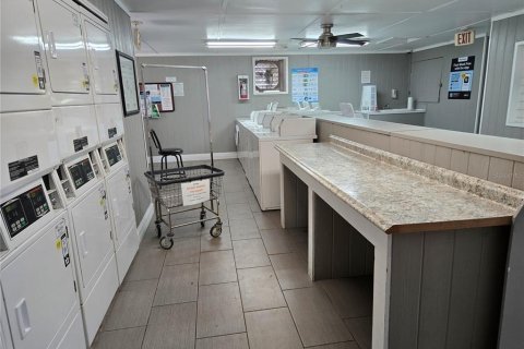 Condo in Clermont, Florida, 2 bedrooms № 2226312 - photo 28