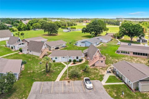 Condo in Clermont, Florida, 2 bedrooms № 2226312 - photo 22