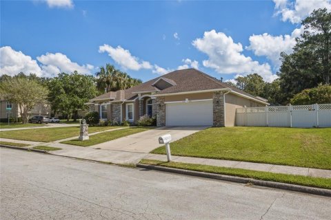 Villa ou maison à louer à Ocala, Floride: 3 chambres, 231.51 m2 № 2380393 - photo 2