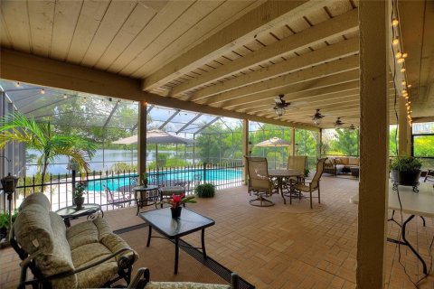 House in Winter Haven, Florida 4 bedrooms, 251.77 sq.m. № 1873332 - photo 14