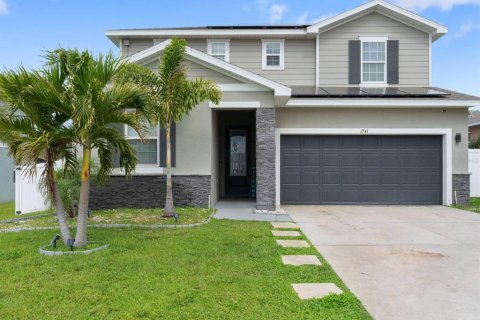 House in Dundee, Florida 4 bedrooms, 189.15 sq.m. № 1531725 - photo 1