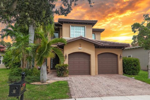 Villa ou maison à vendre à Parkland, Floride: 4 chambres, 264.03 m2 № 2409229 - photo 3