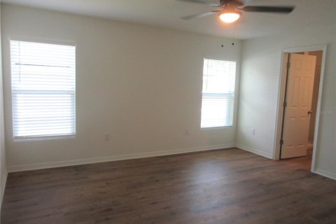 Villa ou maison à louer à Ocala, Floride: 4 chambres, 168.71 m2 № 2143673 - photo 6