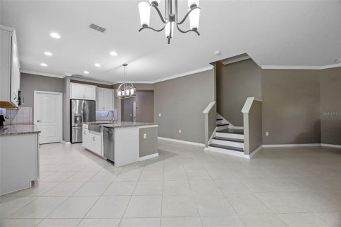 Casa en venta en Orlando, Florida, 4 dormitorios, 314.38 m2 № 1888499 - foto 14