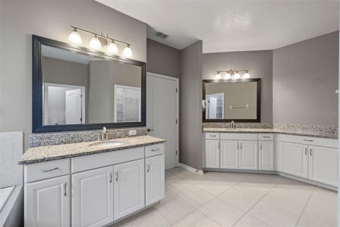Casa en venta en Orlando, Florida, 4 dormitorios, 314.38 m2 № 1888499 - foto 28
