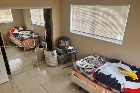 Commercial property in Miami Gardens, Florida 240.62 sq.m. № 1993972 - photo 26