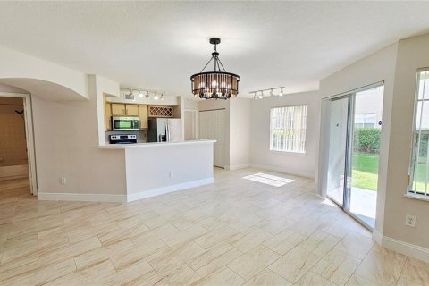 Copropriété à louer à Orlando, Floride: 1 chambre, 78.22 m2 № 2416294 - photo 7