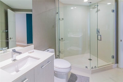 Снять в аренду кондоминиум в Майами, Флорида 2 спальни, 96.8м2, № 2080111 - фото 12