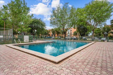 Condo in Miami, Florida, 2 bedrooms  № 1727360 - photo 20