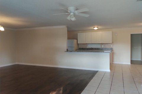 Villa ou maison à louer à Apollo Beach, Floride: 4 chambres, 199 m2 № 2166226 - photo 3