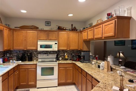 House in Dunnellon, Florida 3 bedrooms, 151.15 sq.m. № 1869378 - photo 3