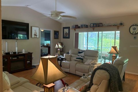 House in Dunnellon, Florida 3 bedrooms, 151.15 sq.m. № 1869378 - photo 2