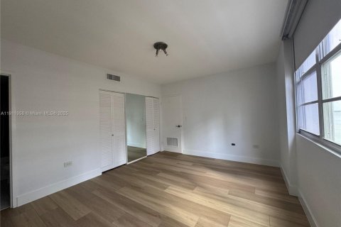 Copropriété à louer à Miami, Floride: 2 chambres, 91.97 m2 № 1969621 - photo 18