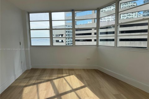 Copropriété à louer à Miami, Floride: 2 chambres, 91.97 m2 № 1969621 - photo 3