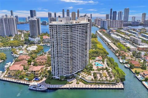Copropriété à vendre à Aventura, Floride: 3 chambres, 170.94 m2 № 1696739 - photo 11