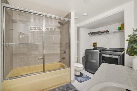 Copropriété à vendre à Aventura, Floride: 3 chambres, 170.94 m2 № 1696739 - photo 26