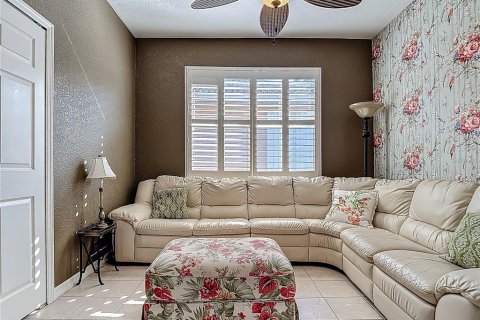 House in North Fort Myers, Florida 2 bedrooms, 184.69 sq.m. № 1680377 - photo 24