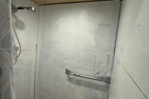 Villa ou maison à vendre à Miramar, Floride: 1 chambre, 51.84 m2 № 1967584 - photo 9