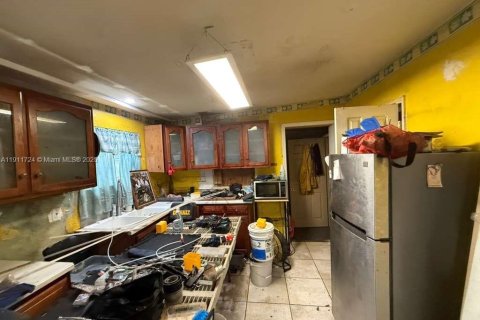 Villa ou maison à vendre à Miramar, Floride: 1 chambre, 51.84 m2 № 1967584 - photo 11