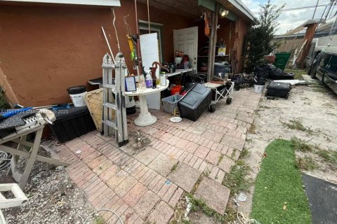 Villa ou maison à vendre à Miramar, Floride: 1 chambre, 51.84 m2 № 1967584 - photo 1