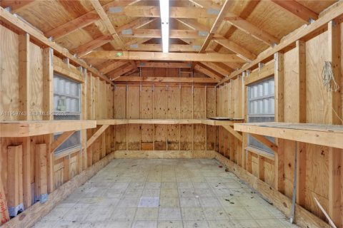 Villa ou maison à vendre à Miami, Floride: 4 chambres, 213.3 m2 № 2019973 - photo 28