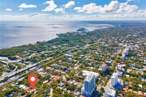 Villa ou maison à vendre à Miami, Floride: 4 chambres, 213.3 m2 № 2019973 - photo 30