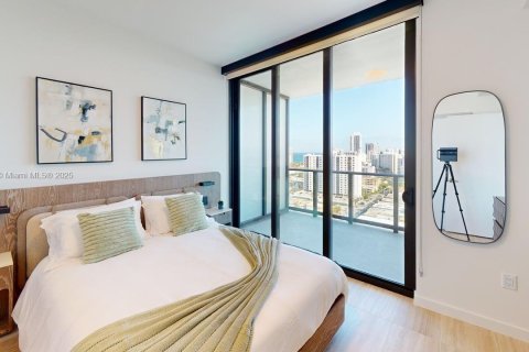 Condo in Miami Beach, Florida, 2 bedrooms  № 2022630 - photo 4