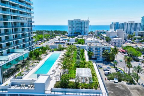 Condo in Miami Beach, Florida, 2 bedrooms  № 2022630 - photo 25