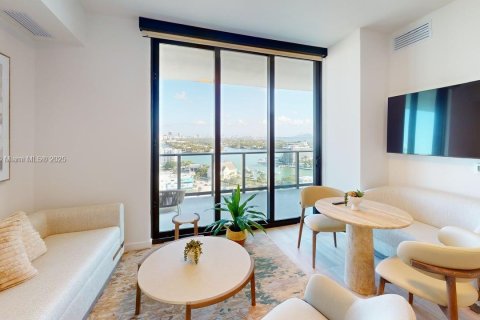 Condo in Miami Beach, Florida, 2 bedrooms  № 2022630 - photo 7
