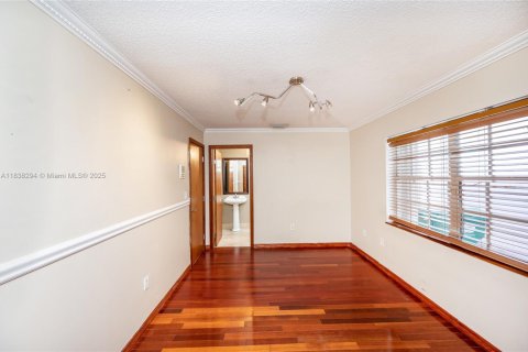 Casa en alquiler en Doral, Florida, 4 dormitorios, 210.7 m2 № 1825886 - foto 20